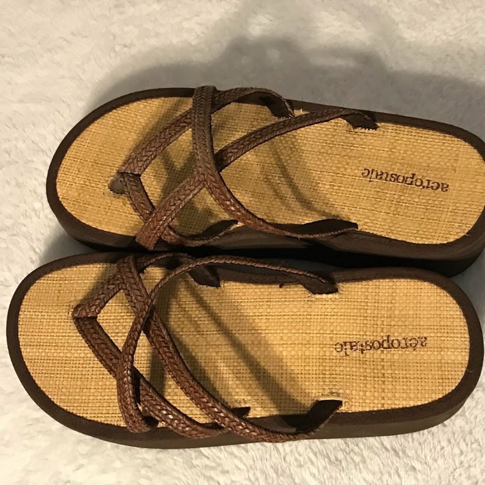 Aeropostale platform brown sandals